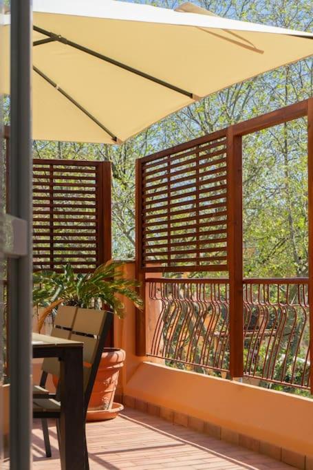 Appartamento Corradi 4 With Terrace Roma