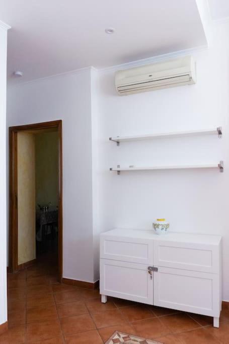 Appartamento Corradi 4 With Terrace *
